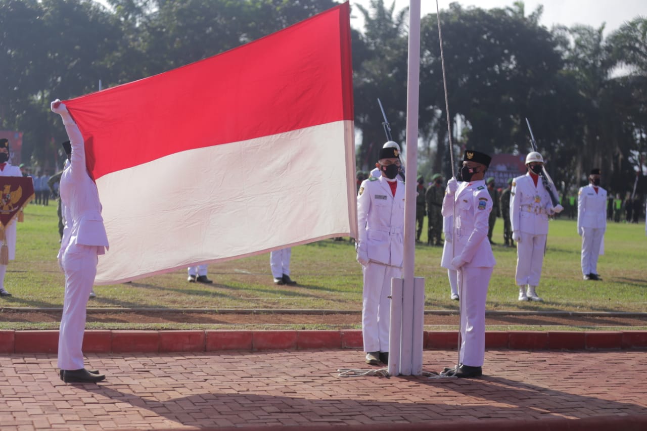 Upacara Peringatan Proklamasi Kemerdekaan RI ke-76 Tahun 2021 Tingkat Kabupaten Garut Dihadiri Oleh Kapolres Garut