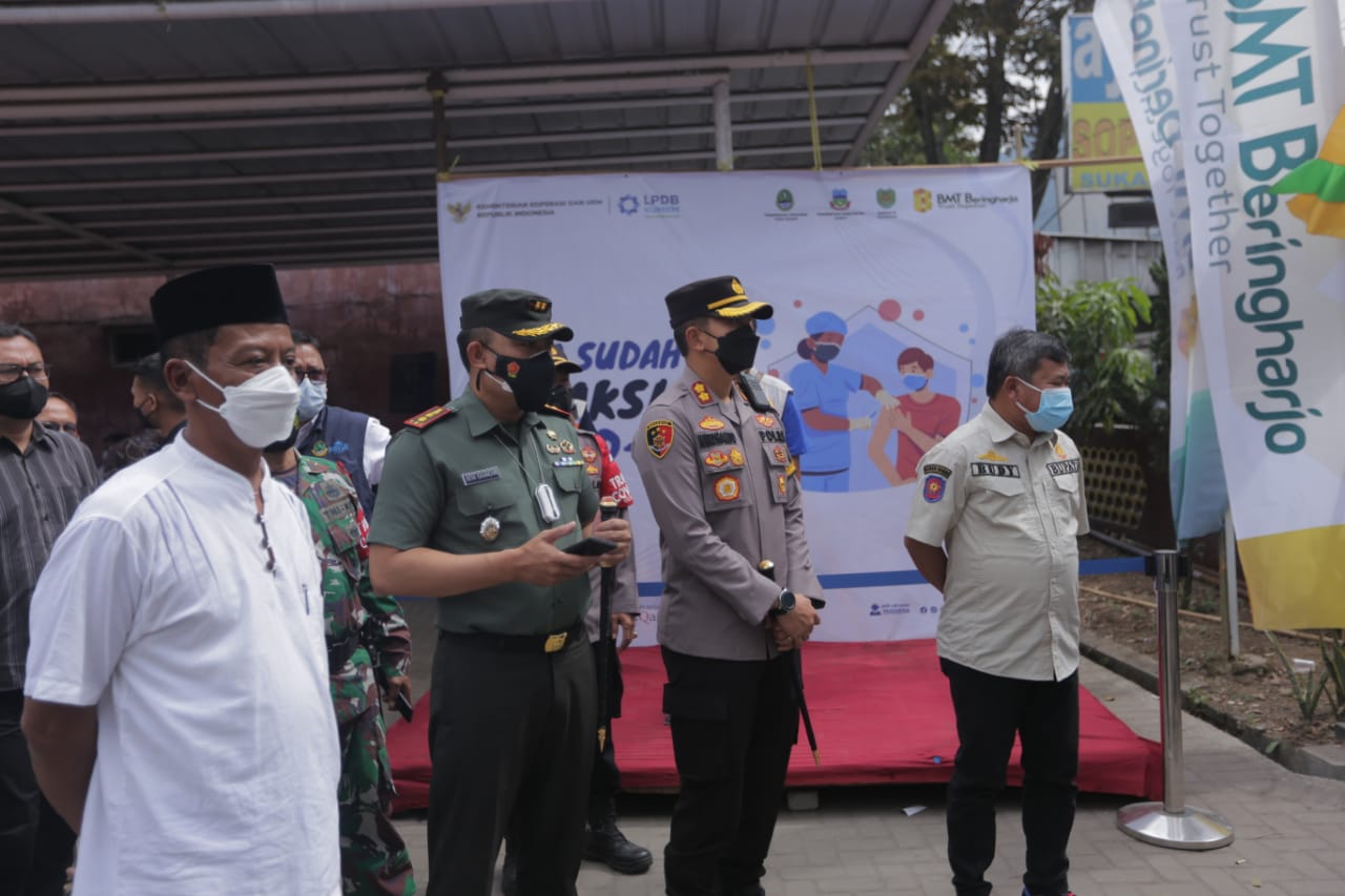 Kapolres Garut Dampingi Kunjungan Kerja dari Menteri Koperasi dan UKM RI di wilayah Kab.Garut