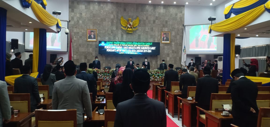 WAKA POLRES GARUT HADIDI RAPAT PARIPURNA DPRD KAB.GARUT MASSA SIDANG 3 TAHUN 2021