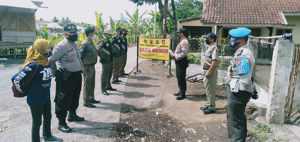 OPS YUSTISI GABUNGAN DILAKSANKAN OLEH POLSEK TAROGONG KALER BESERTA  FORKOPIMCAM