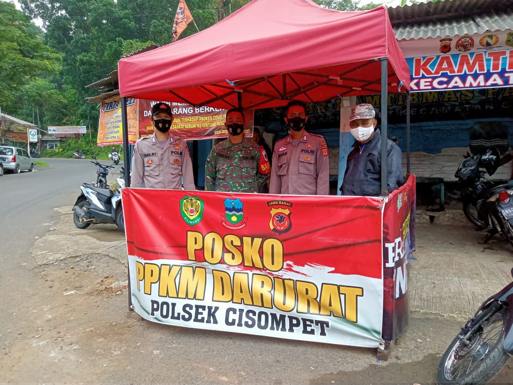 POLSEK CISOMPET LAKSANAKAN GIAT PENERAPAN DAN SOSIALISASI PPKM LEVEL 3