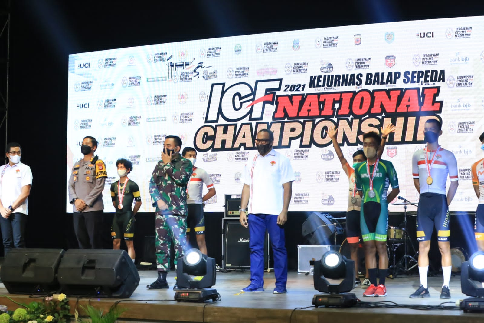 KAPOLRES GARUT HADIRI RANGKAIAN KEGIATAN KEJUARAAN SERTA PENUTUPAN BALAP SEPEDA ICF NATIONAL CHAMPIONSHIP 2021 KELAS CRITERIUM DI KAB. GARUT