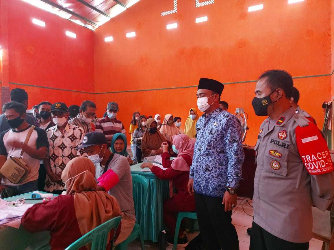 KAPOLSEK LEWIGOONG TERUS GENCAR GEBYAR VAKSINASI PRESISI  UNTUK MEMPERCEPAT PENANGANAN COVID 19