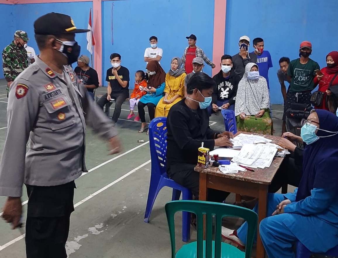 POLSEK SUKAWENING MONITORING KEGIATAN GERAI VAKSIN PRESISI UNTUK SEMUA KALANGAN KAB.GARUT