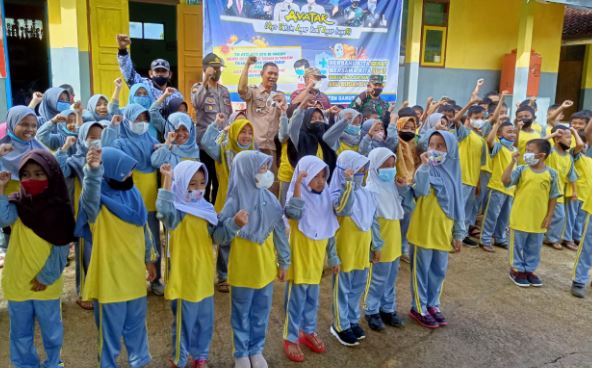 Sekolah Dasar Negeri 4 Singajaya, Melaksanakan Vaksinasi.